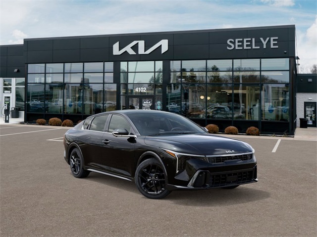 2025 Kia K4 GT-Line Turbo photo 6