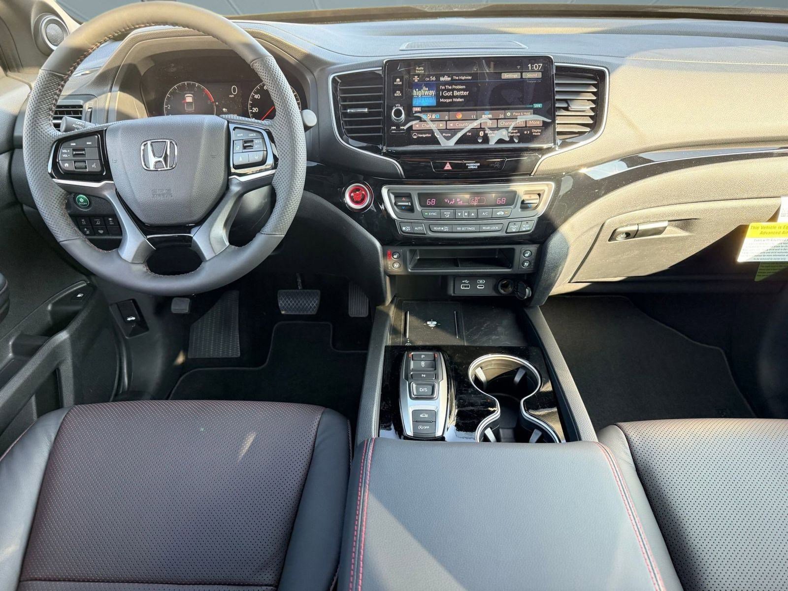 2026 Honda Ridgeline Black Edition photo 4