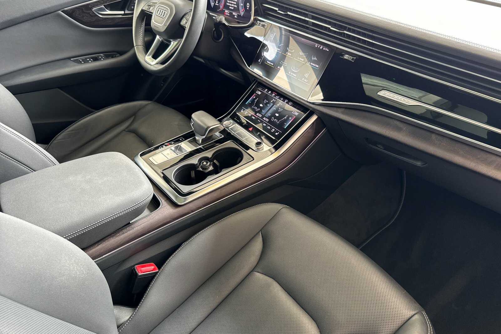 2019 Audi Q8 Prestige photo 14