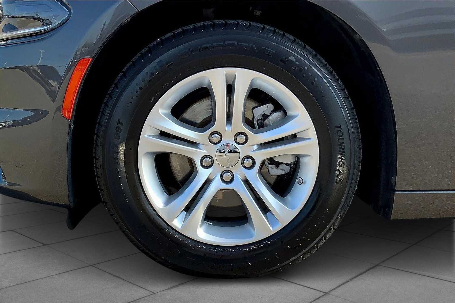 2023 Dodge Charger SXT photo 9
