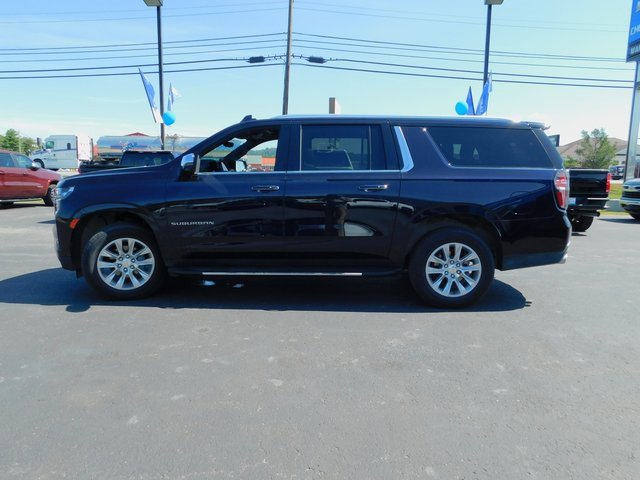2024 Chevrolet Suburban Premier photo 3