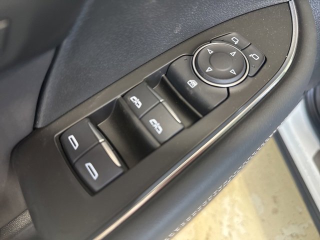 2025 Buick Envision Sport Touring photo 4