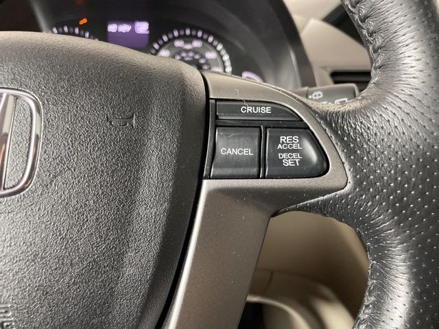 2014 Honda Odyssey EX-L photo 26