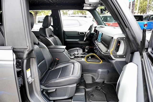 Used 2022 Gray Ford Badlands image 12