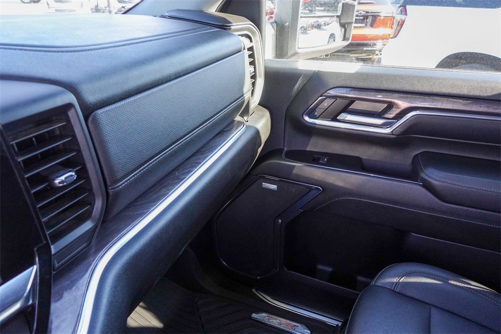 2024 Chevrolet Silverado 3500HD LTZ photo 21