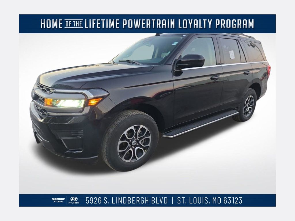 2023 Ford Expedition XLT's photo