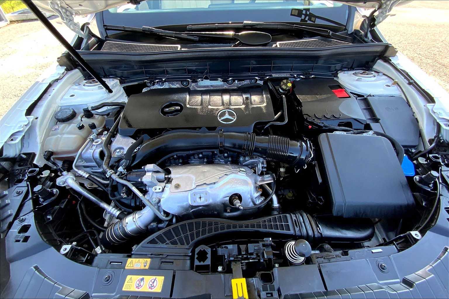2021 Mercedes Benz GLB 250 photo 30