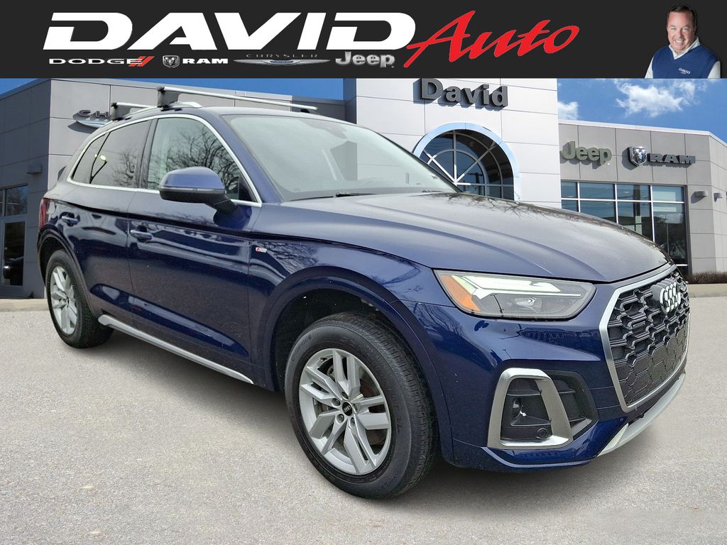 2022 Audi Q5 Premium's photo