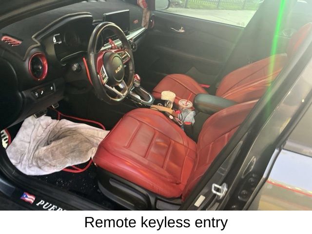 2022 Kia Forte GT photo 4