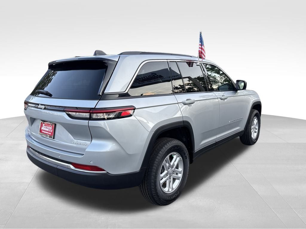 2024 Jeep Cherokee Limited 4xe photo 6