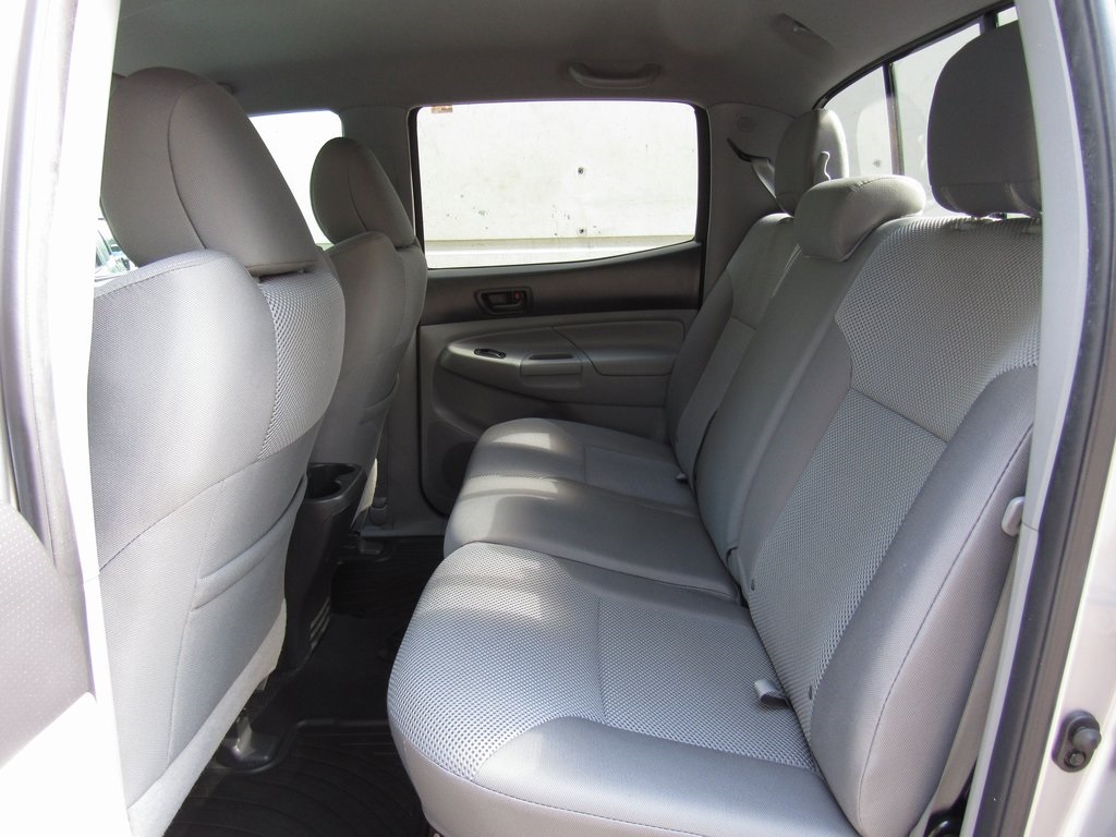 2014 Toyota Tacoma Base photo 16