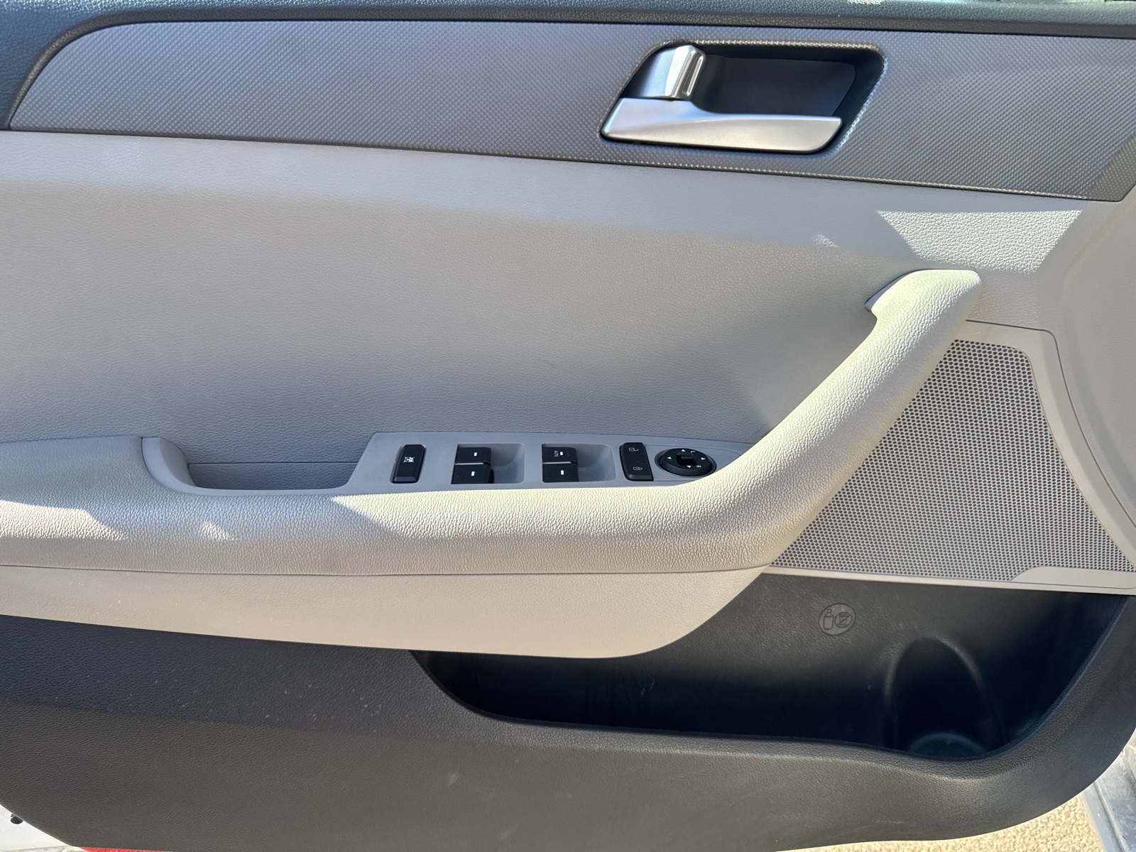 2015 Hyundai Sonata SE photo 20