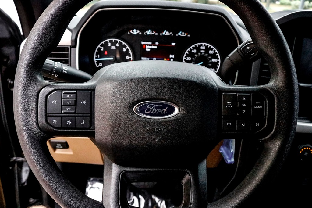 2023 Ford F-150 XLT photo 17