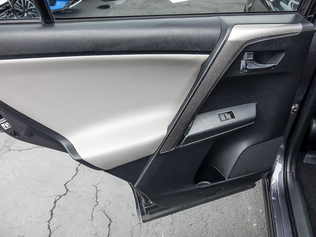 2018 TOYOTA RAV4 - Image 26