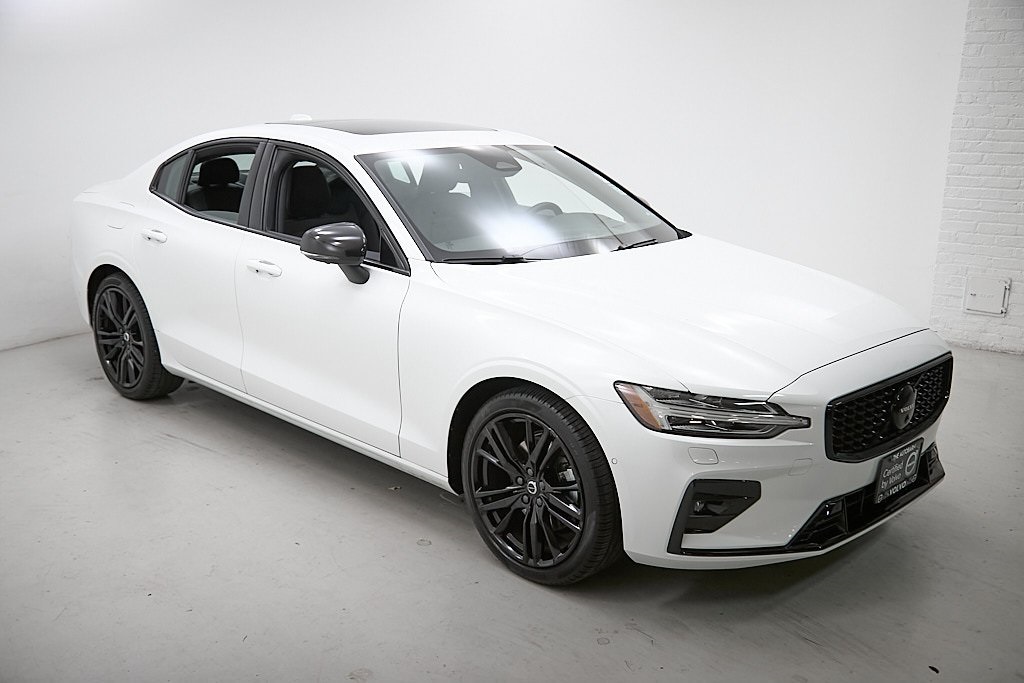 2025 VOLVO S60 - Image 3