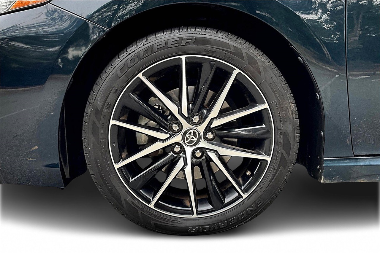 2021 Toyota Camry SE photo 23