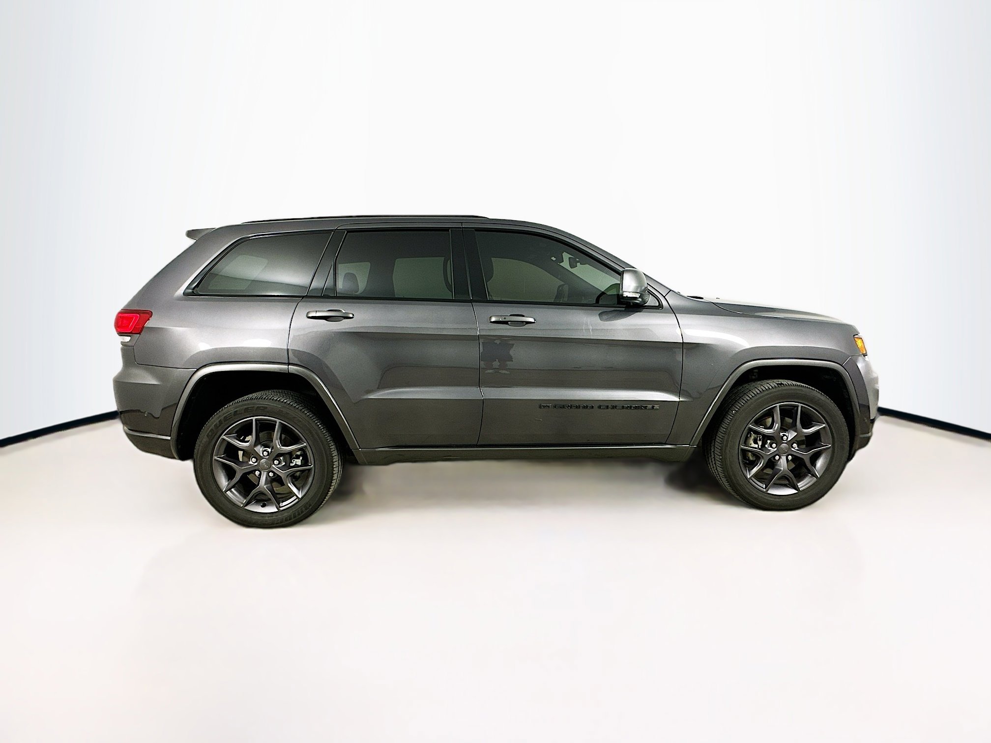 2021 Jeep Grand Cherokee Limited Anniversary Edition photo 11