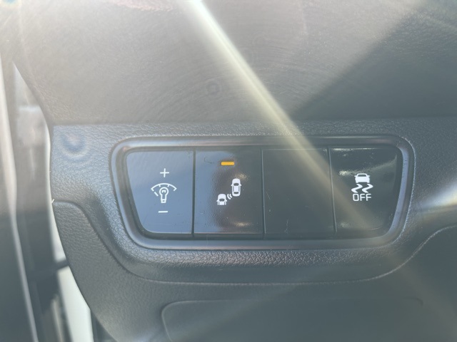 2023 Kia Forte GT-Line photo 26