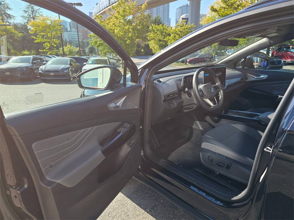 2024 Volkswagen ID.4 Pro S photo 21