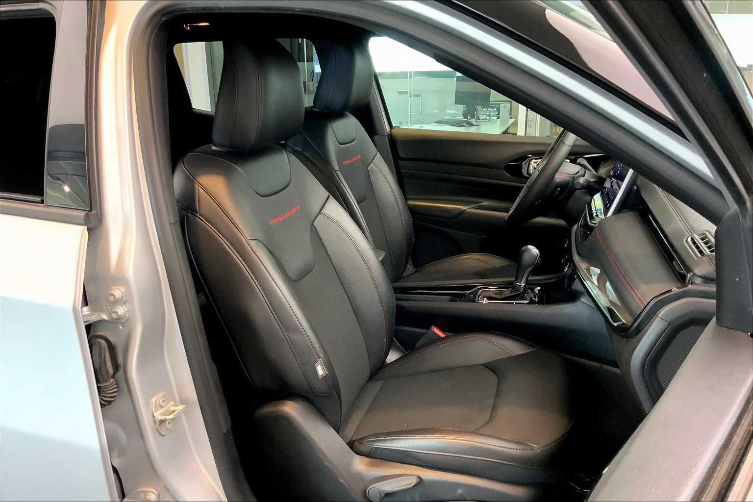 2024 Jeep Compass Trailhawk photo 7
