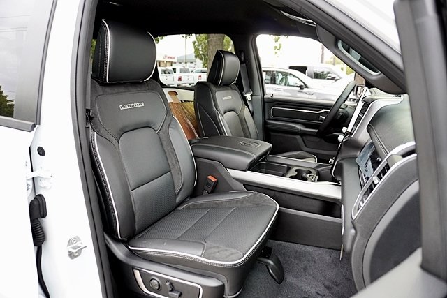 New 2026 Bright White Clear-Coat Exterior Paint RAM Laramie image 17