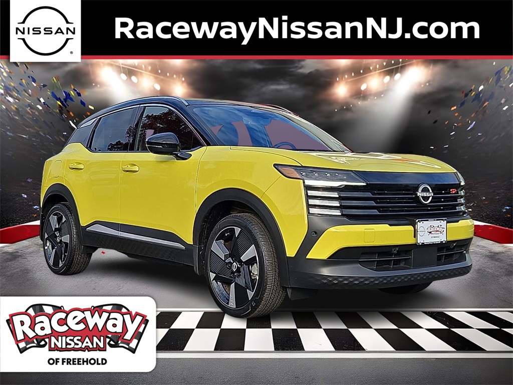 2025 Nissan Kicks SR AWD's photo