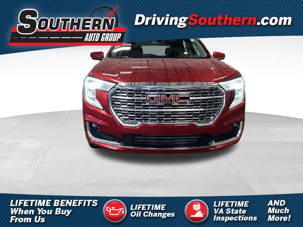 2022 GMC Terrain Denali's photo