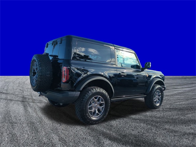 2025 Ford Bronco Badlands photo 3