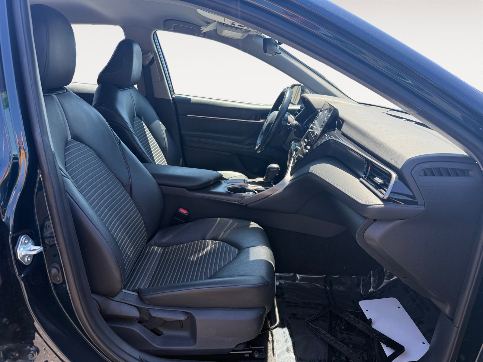 2021 Toyota Camry SE photo 18