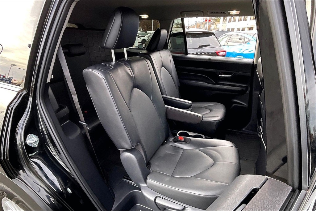 2024 TOYOTA GRAND HIGHLANDER - Image 24