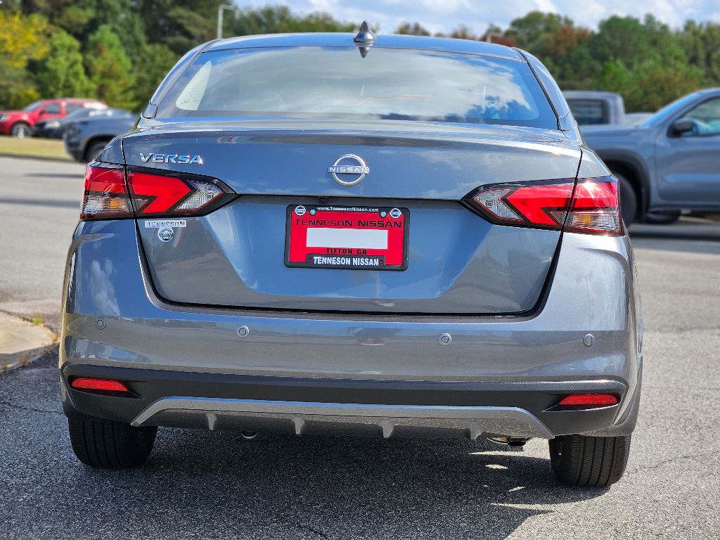 2025 Nissan Versa SV photo 5