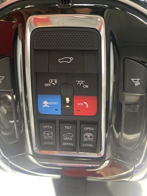 2021 Jeep Grand Cherokee Overland photo 26