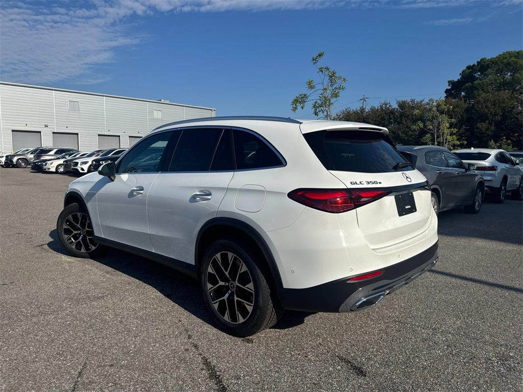 2026 Mercedes Benz GLC 350e 4MATIC photo 3