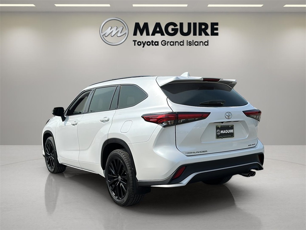 2023 Toyota Highlander XSE photo 22