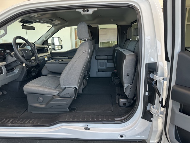 2026 Ford F-350 XL photo 44