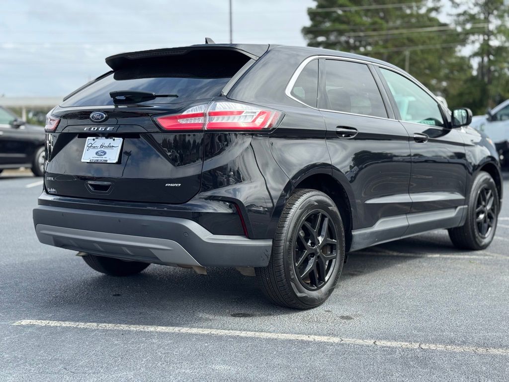 2023 Ford Edge SEL photo 4