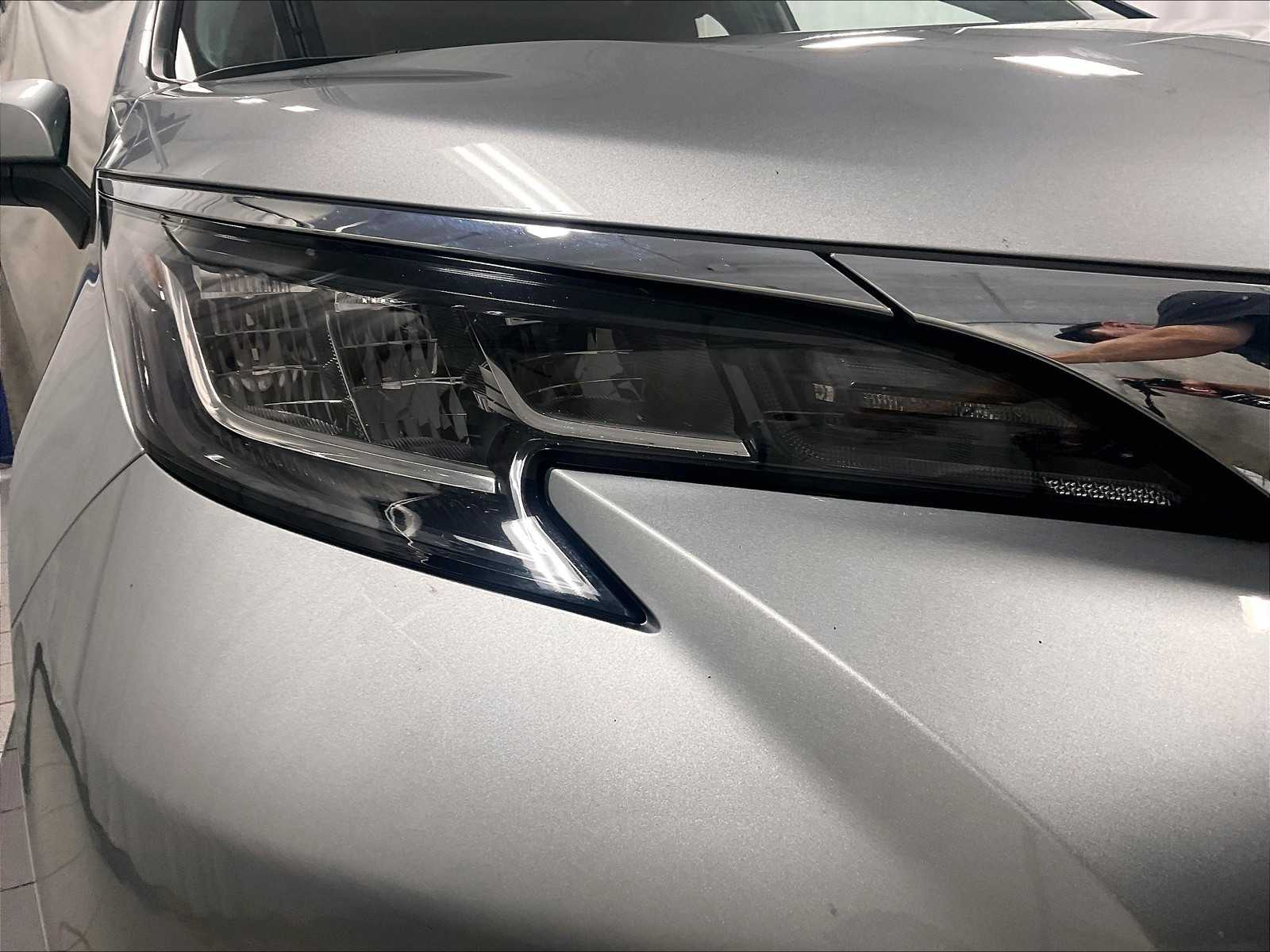 2022 Toyota Sienna XLE photo 30