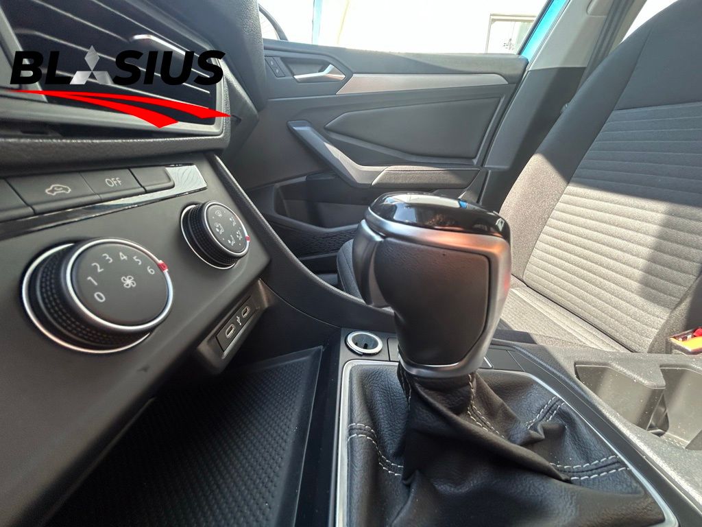 2024 Volkswagen Jetta 1.5T S photo 57