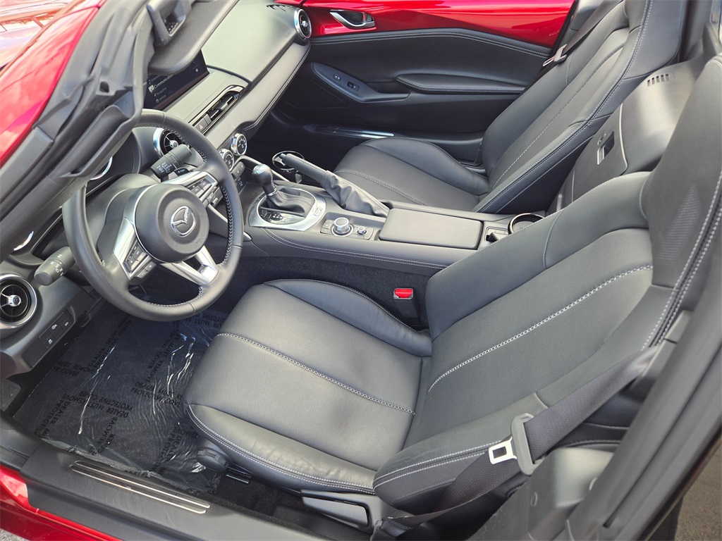 2024 Mazda MX-5 Miata Miata RF Grand Touring photo 11