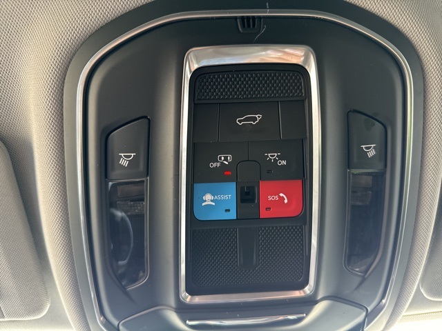 2022 Jeep Grand Cherokee Laredo photo 29
