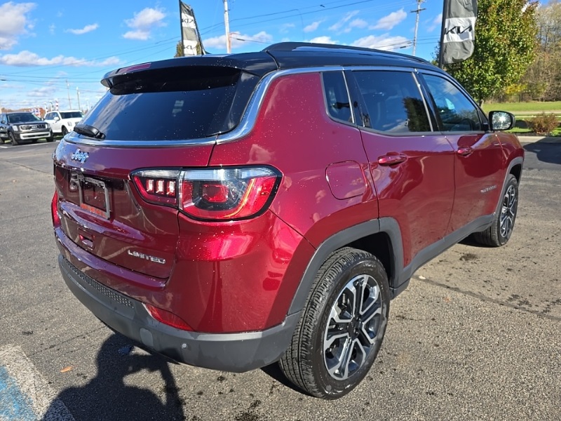 2022 Jeep Compass Limited photo 3