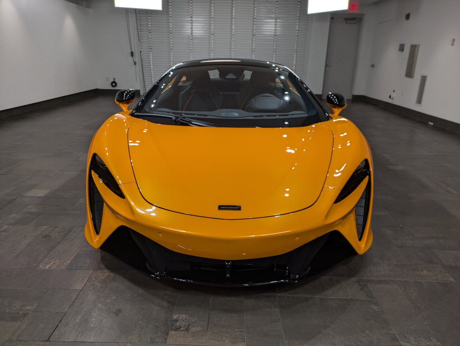 2025 Mclaren ARTURA photo 2