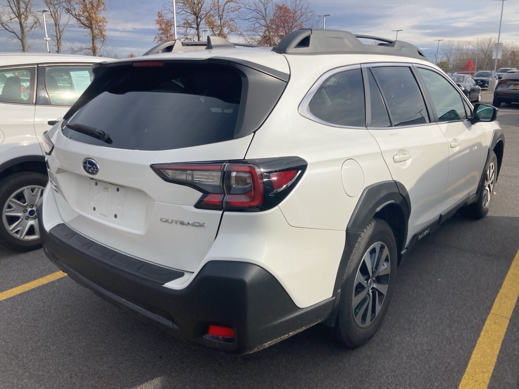 2023 Subaru Outback Premium photo 3
