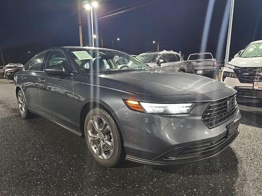 2024 Honda Accord EX's photo