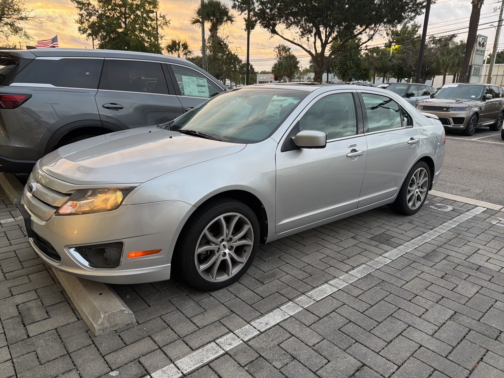 2012 Ford Fusion SEL photo 2