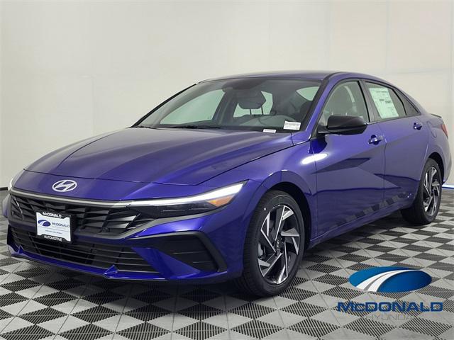 2025 Hyundai Elantra SEL's photo