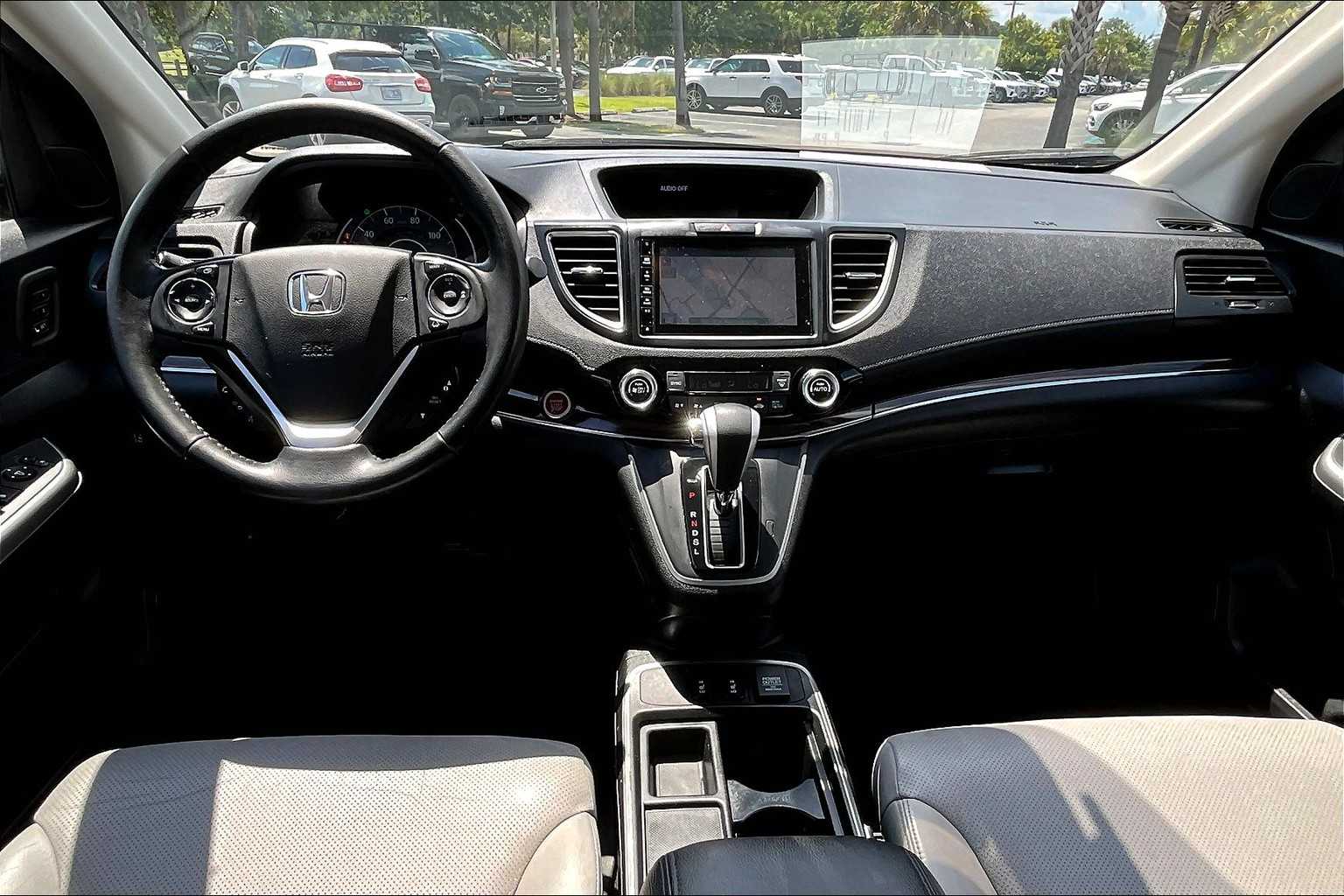 2015 Honda CR-V Touring photo 14