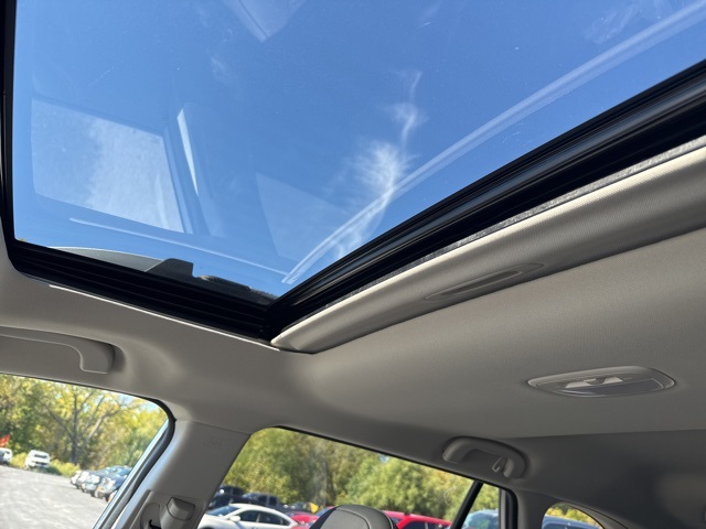 2025 Subaru Outback Touring XT photo 14