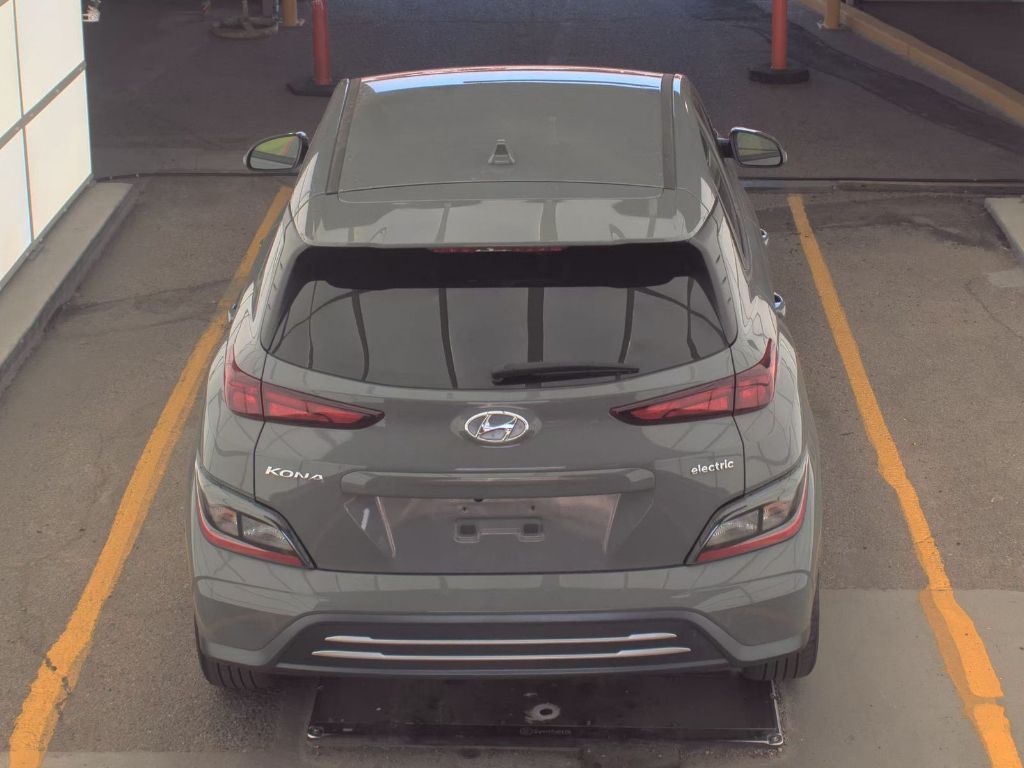 2023 Hyundai Kona SE photo 3