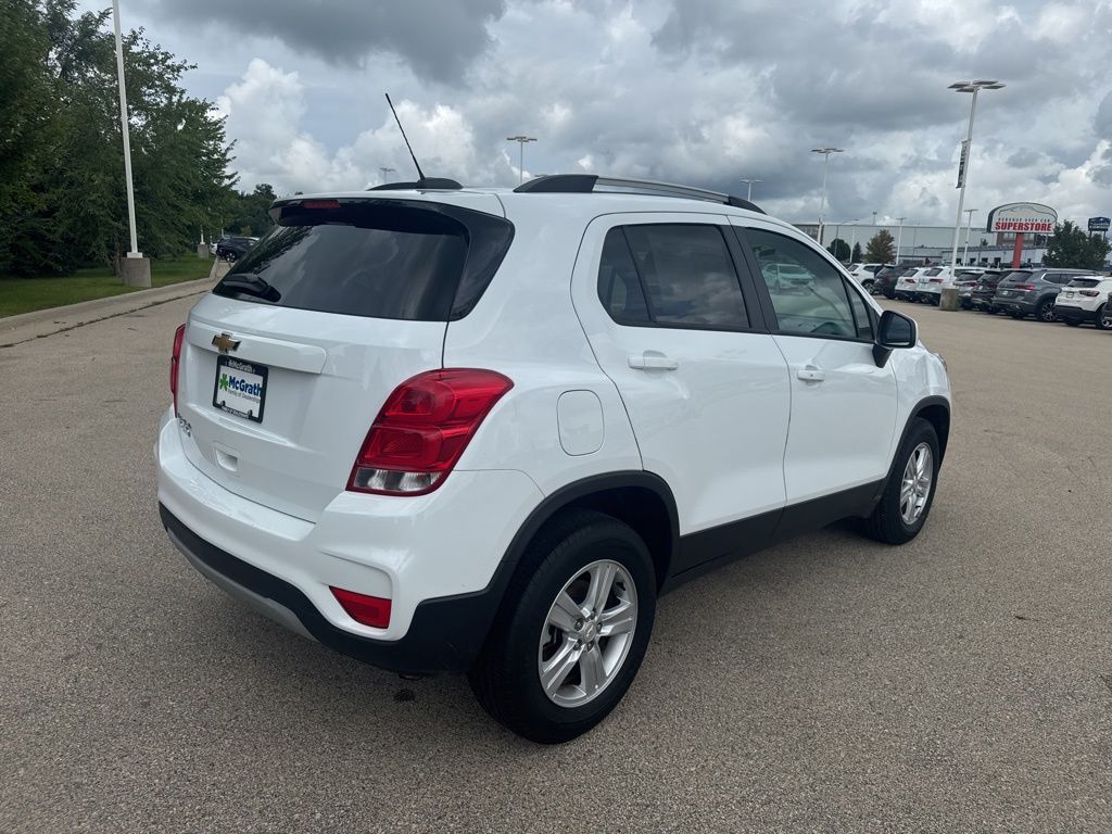2022 Chevrolet Trax LT photo 3